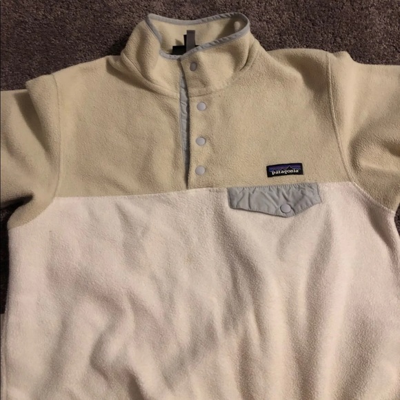Patagonia Pullover: White/Tan/Sand 
